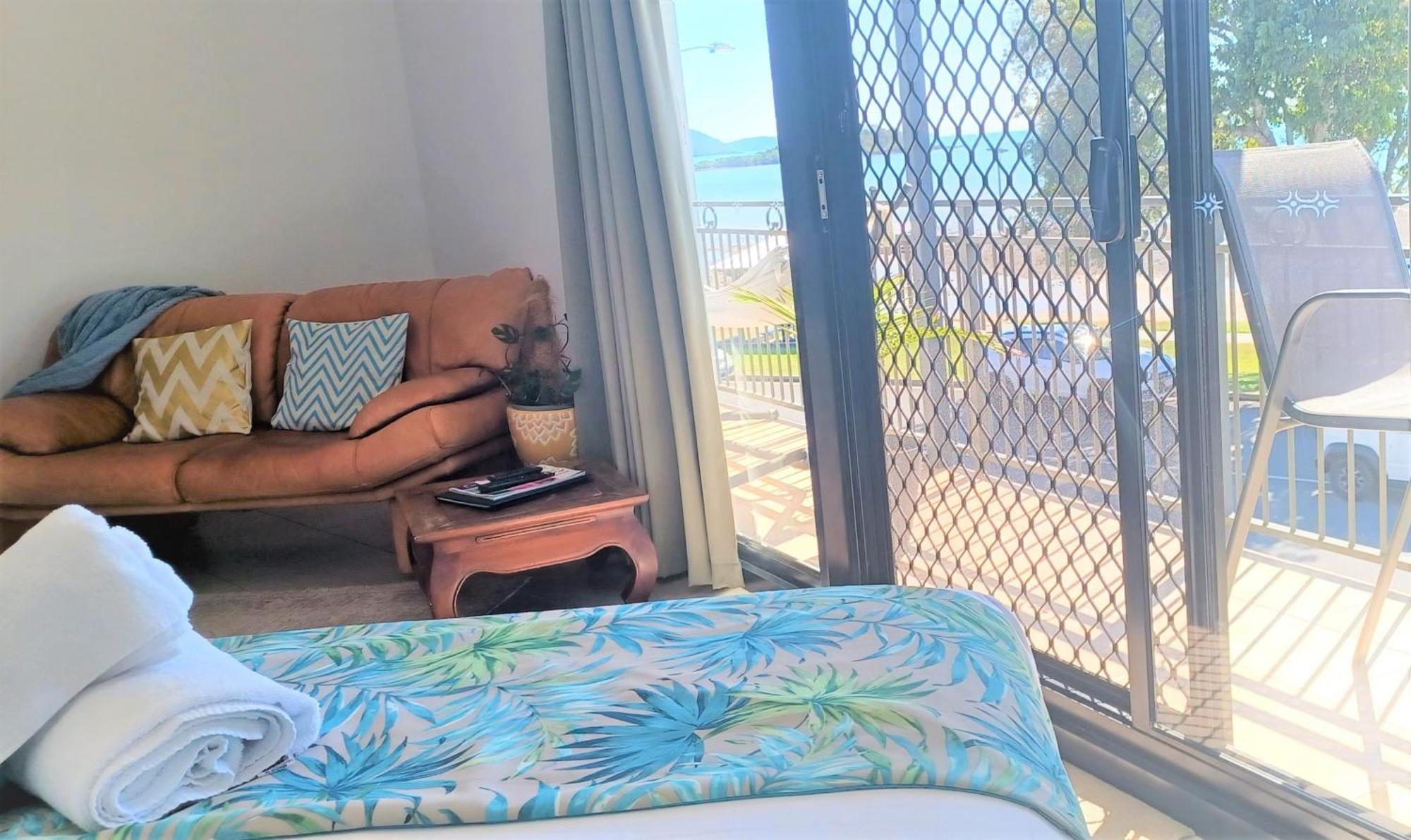 شاطئ إيرلي Whitsunday Waterfront Apartments المظهر الخارجي الصورة